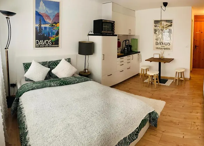 Your Pied-a-terre In دافوس